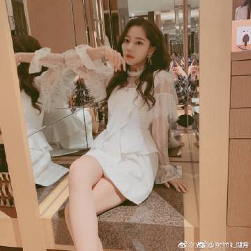 站在我的英雄手机版